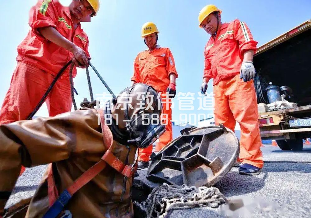 377金山花苑有限空间作业